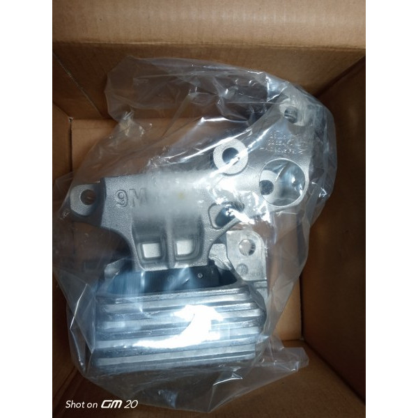 112107874R - FLUENCE MOTOR TAKOZU